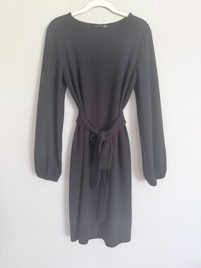 Black Tape Stretch Ribbed Tie-Waist Balloon Sleeve Shift Dress